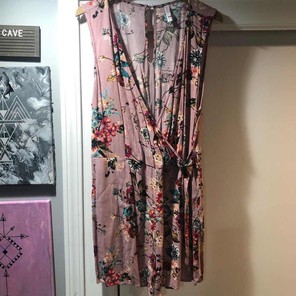 Pink floral flowy romper with pockets